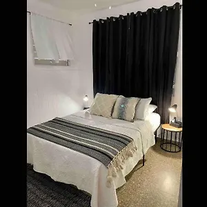 Silver Shell Apartment